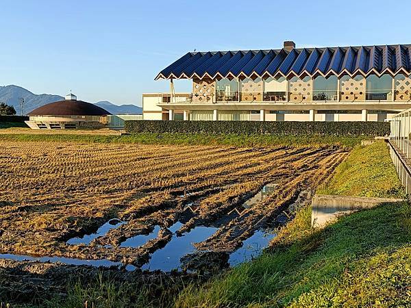 稻田中的飯店”SUIDEN TERRASSE”、椹平梯田&夕