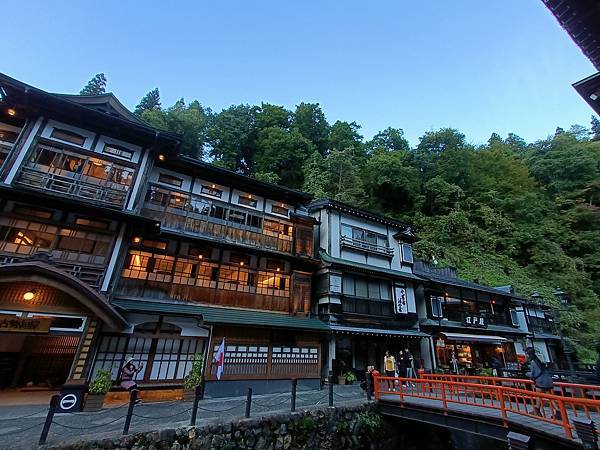 銀山溫泉--阿信拍攝的舞台, 鳴子峽--自然奇景