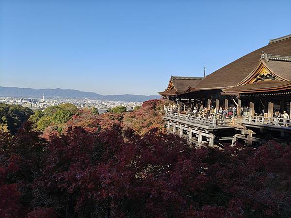 散步在清水寺、産寧坂、二年坂、高台寺、花見小路、先斗町、高瀨