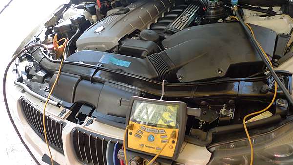 毅修汽車冷氣bmw 325i 13萬公里冷氣不冷 冷氣健診 冷氣保養管路清洗 更換壓縮機潤滑油 冷媒及冷凍油定量充填 冷房效率一級棒 毅修汽車冷氣bmw 325i 13萬公里冷氣不冷 冷氣健診 冷氣保養管路清洗 更換壓縮機潤滑油 冷媒及冷凍油定量充填 冷房效率一級棒