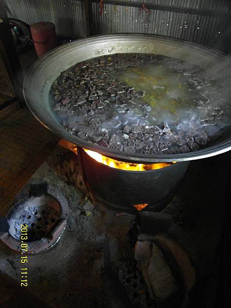 教堂廚房煮rice soup