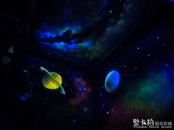 星空彩繪-壁卡柏Line ID: c75342