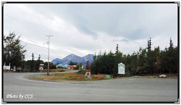 01 Atlin Village