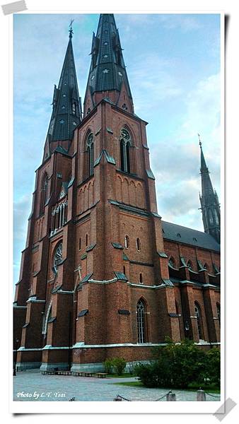 36 Uppsala domkyrka.jpg