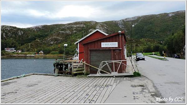 06 KilboghavnFerryPort.JPG