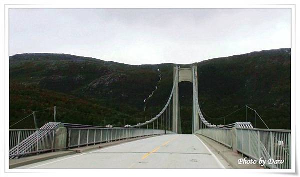 04 E6 Efjord Bridge.jpg