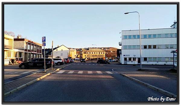 16 Kirkenes [City Square].jpg