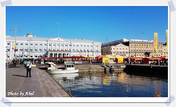 34 Helsinki City Hall.jpg