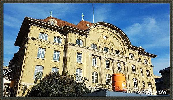 89 CH Bern_Swiss National Bank.jpg