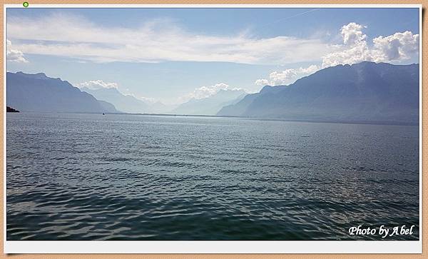 09 CH Vevey_LacDeGeneve.jpg