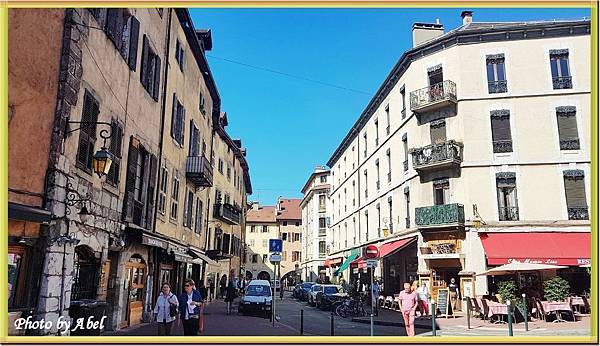 72 FR Annecy_PlaceSt-Francois.jpg