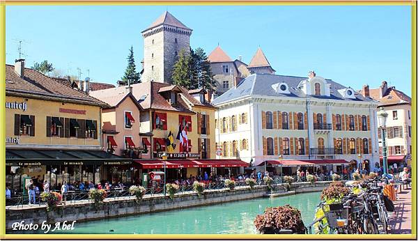 78 FR Annecy_QuaiDesViellesPrisons.JPG