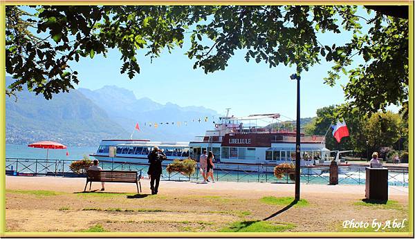 01 FR Annecy_Lac d%5CAnnecy.JPG