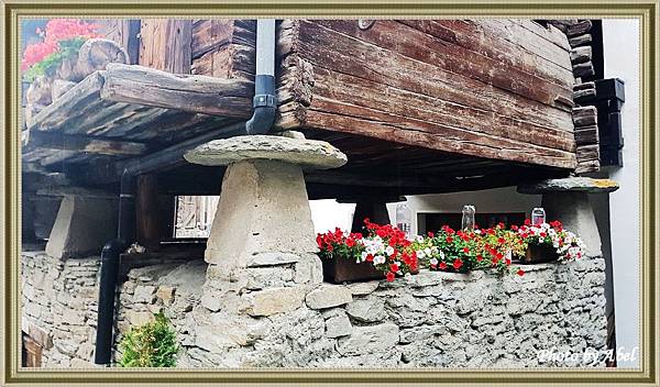 15 CH Zermatt-Hinterdofstrasse.jpg