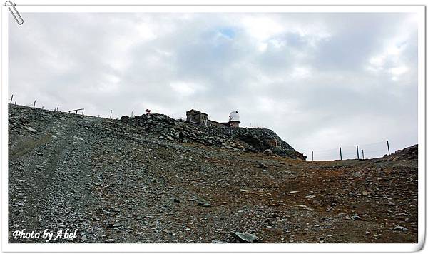 15 CH HikingGornergrat2Riffelsee.JPG