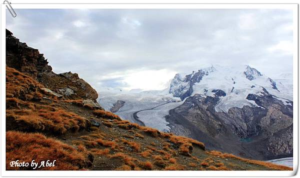 24 CH HikingGornergrat2Riffelsee.JPG