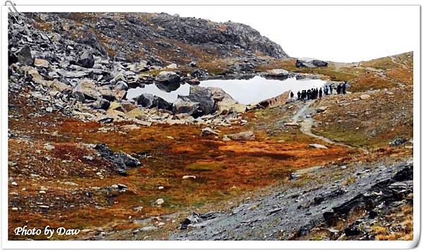 85 CH Hiking_KleinRiffelsee.jpg