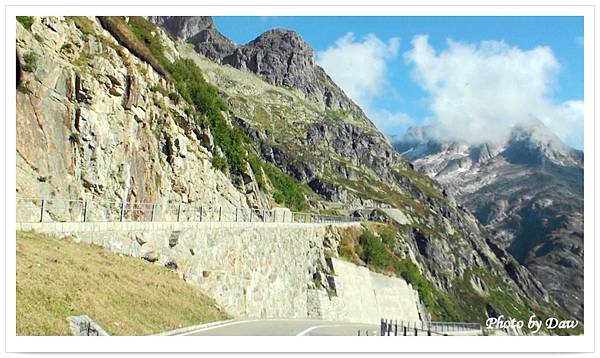 84 CH R11[E]_SustenPass.jpg