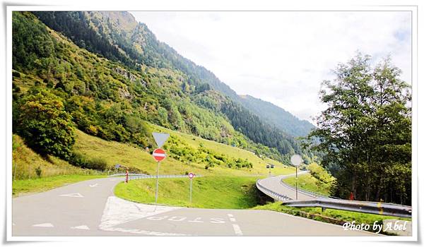 81 CH OldStGotthardPass.JPG