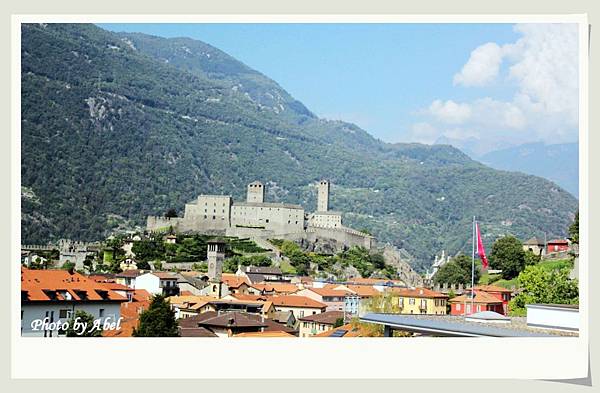 60 CH Bellinzona_CastelGrande.JPG