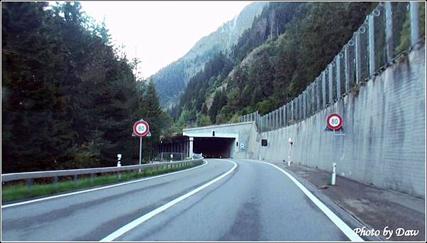 21 CH A13[N]_CozzTunnel.jpg