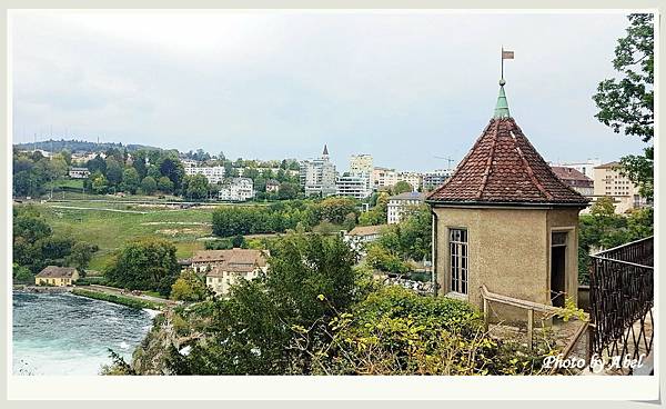 38 SchlossLaufen_Rheinfall.jpg