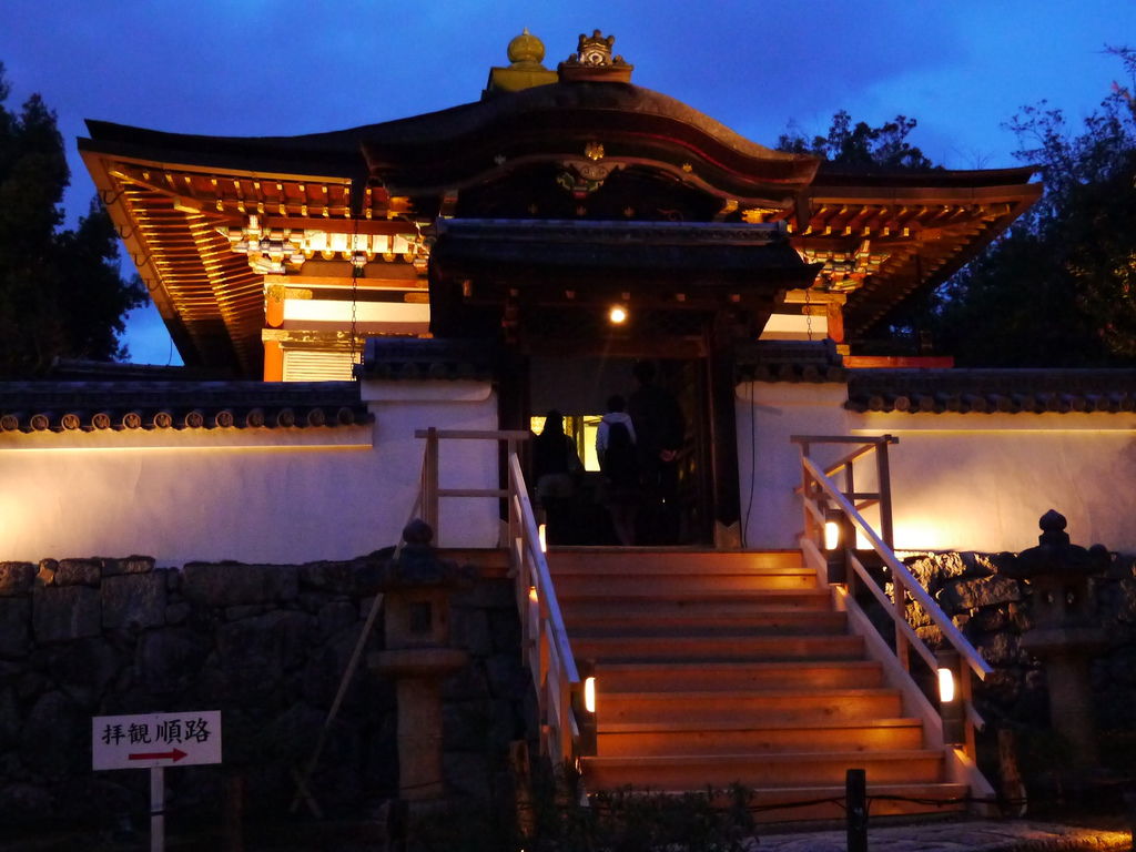京都 高台寺 豐臣秀吉正室北政所夫人長眠之地 人流不息的 寧寧之道 散步趣 魔幻夜櫻光雕秀 娜娜鐵腿趣 京都 高台寺 豐臣秀吉正室北政所夫人長眠之地 人流不息的 寧寧之道 散步趣 魔幻夜櫻光雕秀 娜娜鐵腿趣