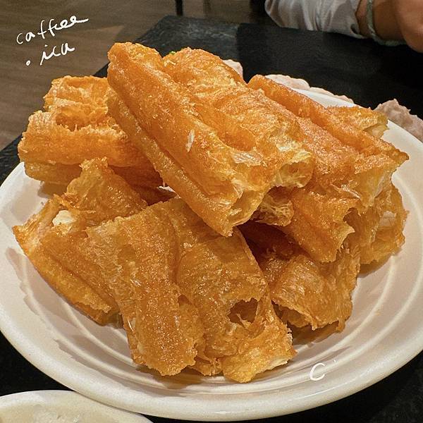 辣台妹必吃的麻辣鍋，超酷油條吃法讓你超難忘！