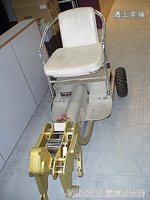 16 2010.05.31 關渡淡水行 機器人