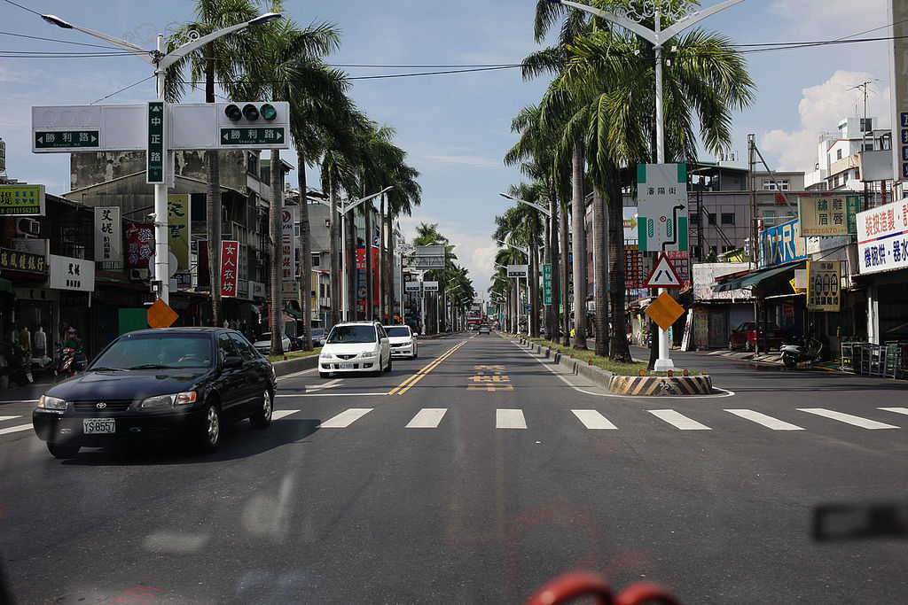   路上風光,屏東市今天天氣很好,