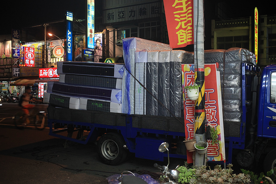 屏東民生路門市-工廠卡車