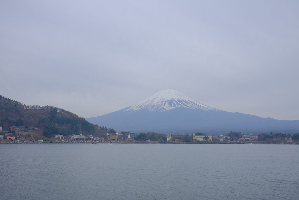 2023東京河口湖| 秀峰閤 湖月，河口湖沿岸最完美的逆富士