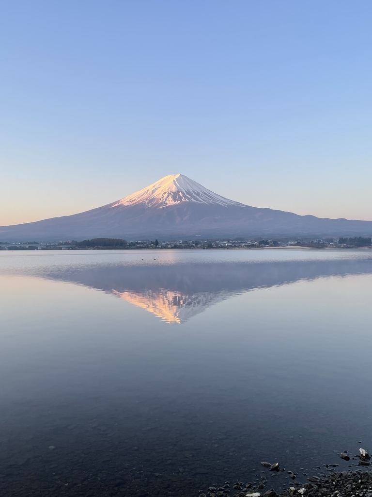 2023東京河口湖| 秀峰閤 湖月，河口湖沿岸最完美的逆富士