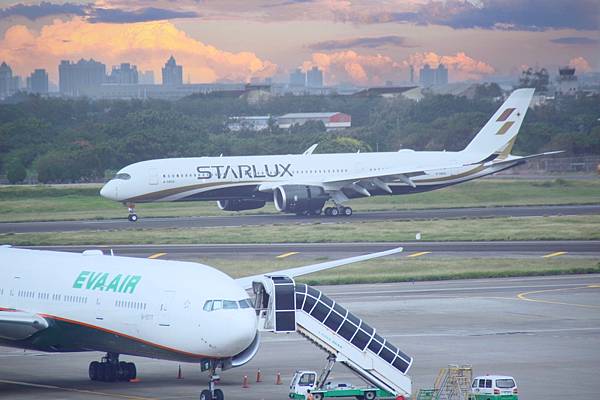 🧳[航空地勤] 什麼是航空公司地勤? 機場地勤有哪些?