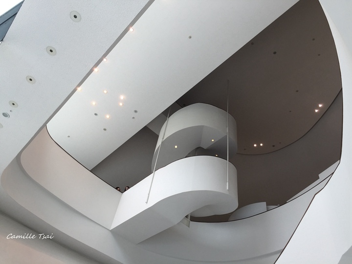 【台中西屯】臺中國家歌劇院。有些悸動、有些跳痛 臺中國家歌劇院,台中,國家歌劇院,拍照,藝術,步道