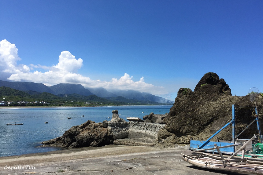 台東長濱 烏石鼻火山岩特威 超迷你漁港靜好悠然 輕旅行