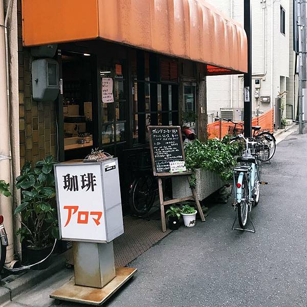 2022 | 東京快閃 老式喫茶店 根室花丸壽司