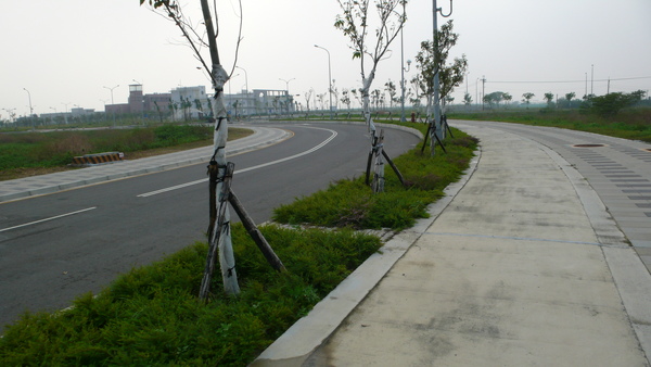 難不成機車要和汽車爭道?