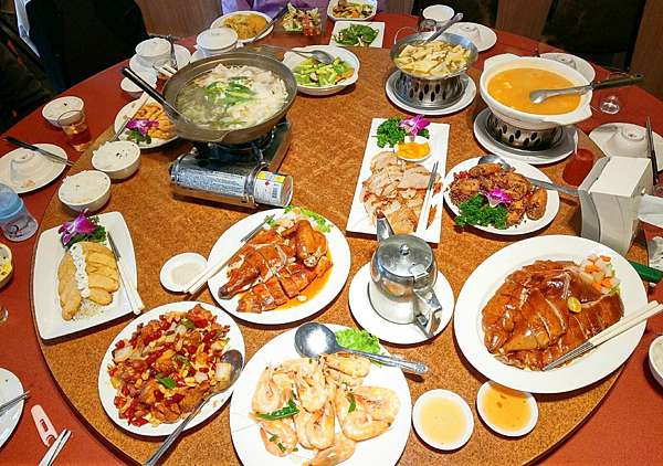 合菜餐廳 頂園燒鵝担仔廚房 安和店 多人聚餐的好去處 便宜又大碗 Claire的生活大小事 痞客邦