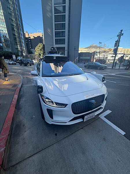 美國 San Francisco-15 舊金山無人計程車 W
