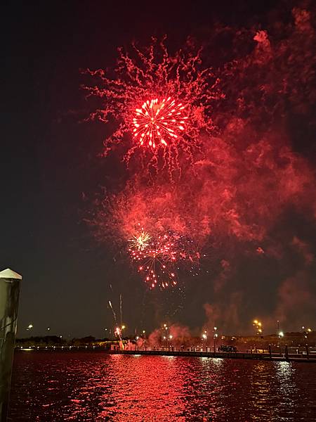 美國 華盛頓近郊 MD National Harbor 看煙