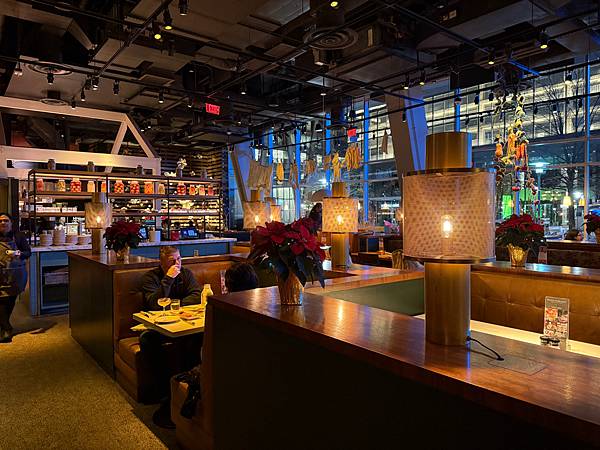 美國 華盛頓近郊 VA Reston 美式餐廳 Foundi