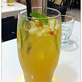 05.DAZZLING cafe_Freshly Brewed Apple Tea 冰釀蜂蜜蘋果茶.jpg