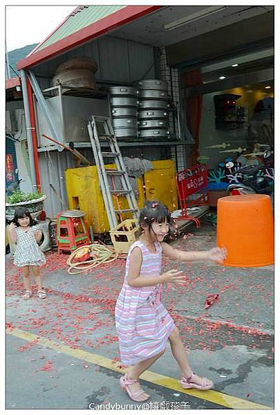 02.嬉戲孩子.jpg