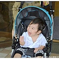 05.八重山民俗村遇到可愛日本小朋友.jpg