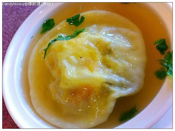 07.傳鮮樓(京站)_魚翅灌湯包.jpg