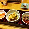03 Rainbow roll sushi