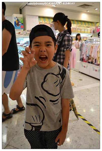 04.GIORDANO RUNWAY