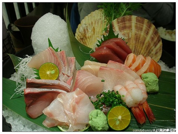 06.紗舞縭壽司屋_生魚片.JPG