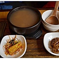 05.吃菜的熊.JPG